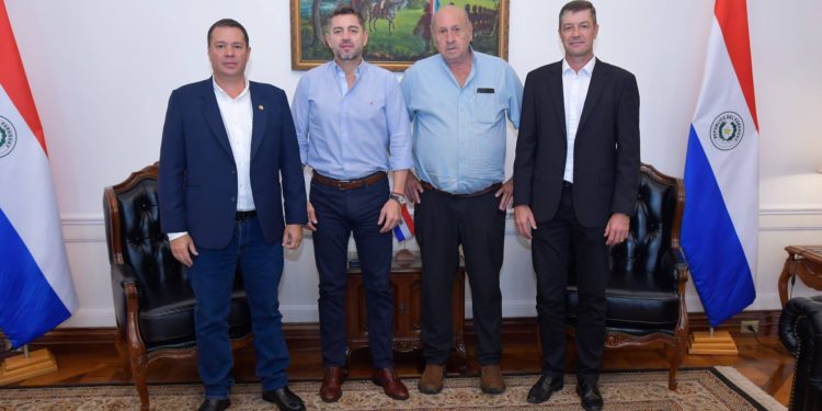 Anuncian empedrado clave que mejorará el acceso a la comunidad Pesempo’o en Loma Plata