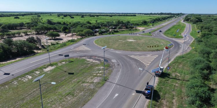 Tte. Irala Fernández mejora su alumbrado sobre la Transchaco de cara a su aniversario
