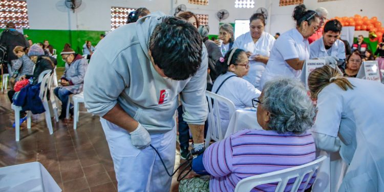 Adultos Mayores: Destacan universalización y advierten sobre manipulación de manifestantes