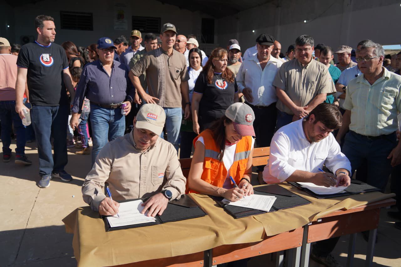ANDE, MOPC y Mcal. Estigarribia impulsan instalación de planta solar y mejoras viales en Pozo Hondo