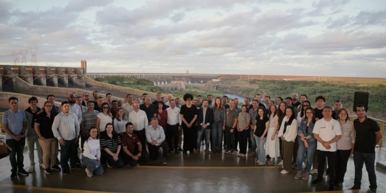 Paraguay se consolida como referente regional en debate sobre energía nuclear y reactores modulares