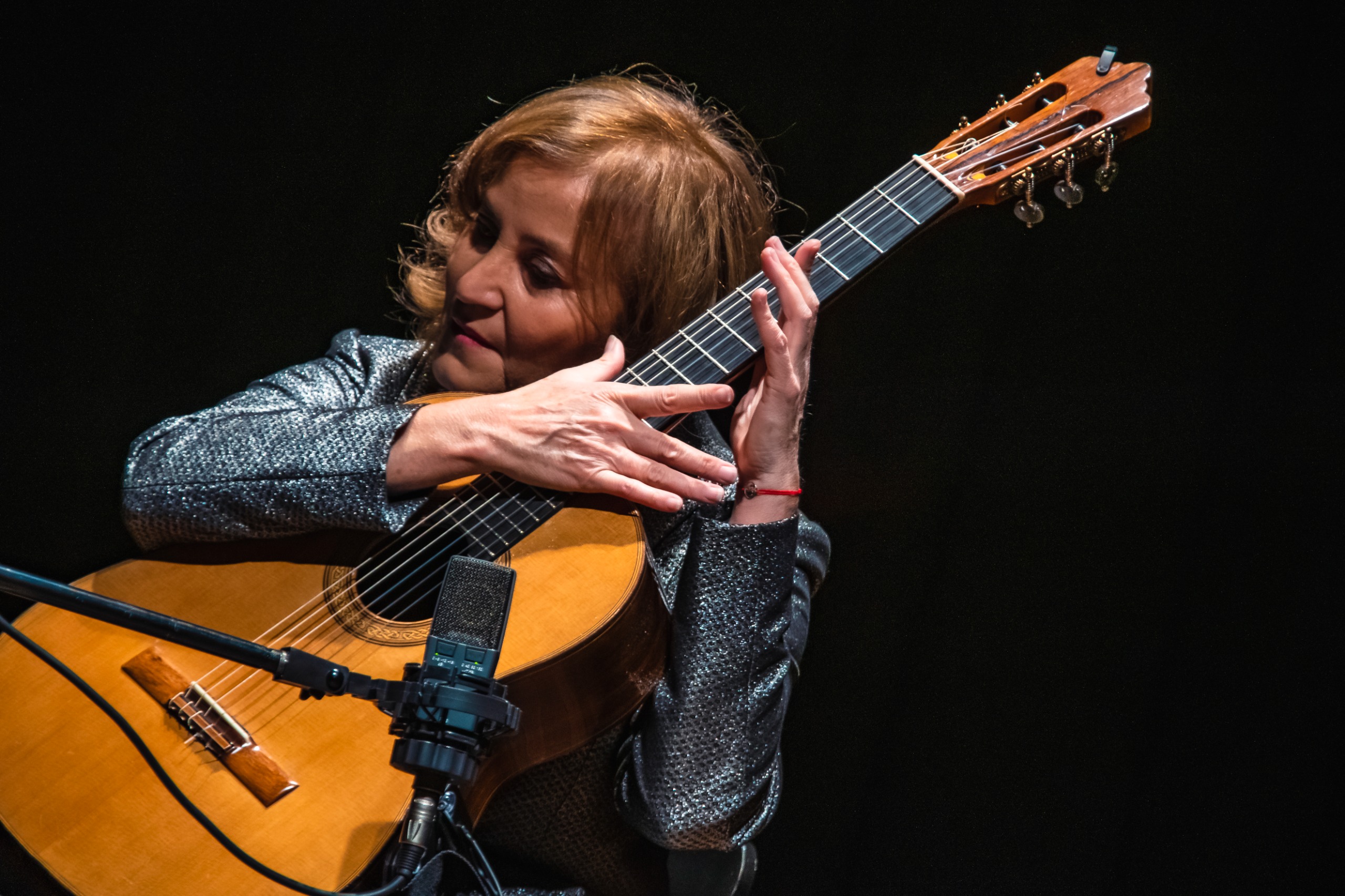 Berta Rojas regresa a casa: con «un abrazo a las cuerdas paraguayas» en el BCP Berta Rojas regresa a casa: con «un abrazo a las cuerdas paraguayas» en el BCP