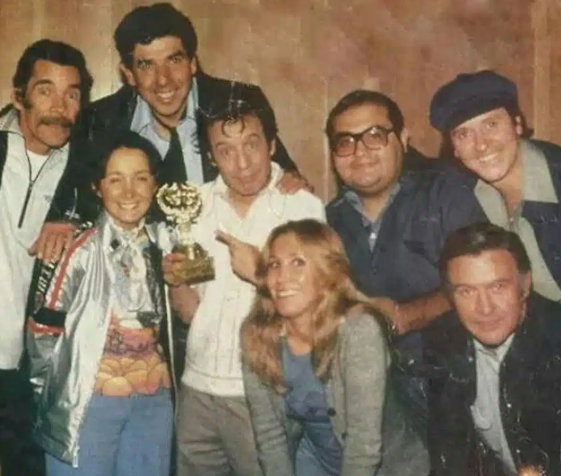 En la Biblia encontró vida nueva: el testimonio de fe de Édgar Vivar En la Biblia encontró vida nueva: el testimonio de fe de Édgar Vivar