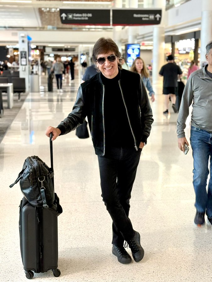 Dante Gebel llega a Argentina, supuestamente para desplegar su plataforma presidencial 2027