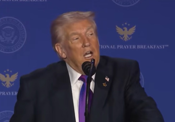 Trump anuncia alto el fuego histórico entre Israel y Líbano: La tregua de 10 días inicia este jueves Trump anuncia alto el fuego histórico entre Israel y Líbano: La tregua de 10 días inicia este jueves