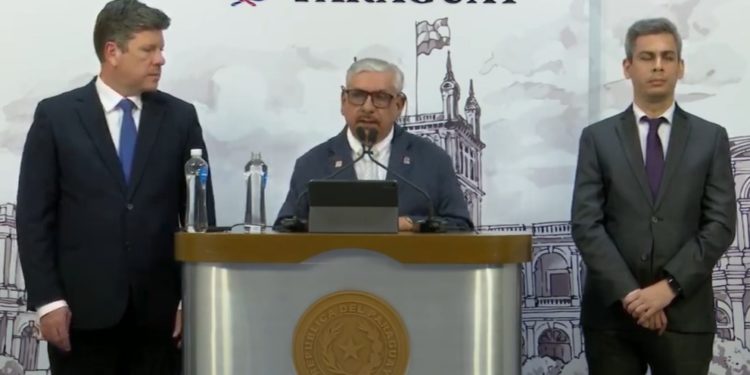 Nuevo presidente  del IPS pide a directores y consejeros que pongan sus cargos a disposición