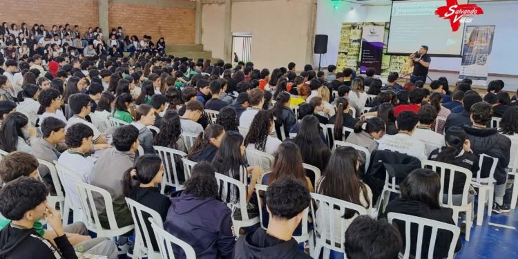 Impacto masivo en Paraguarí: más de 4.000 adolescentes fueron alcanzados por Salvando Vidas 
