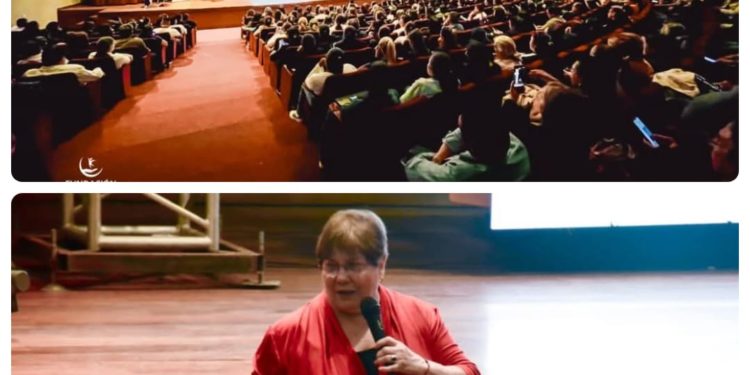 Capacitan a docentes en Caacupé sobre bienestar y uso de pantalla