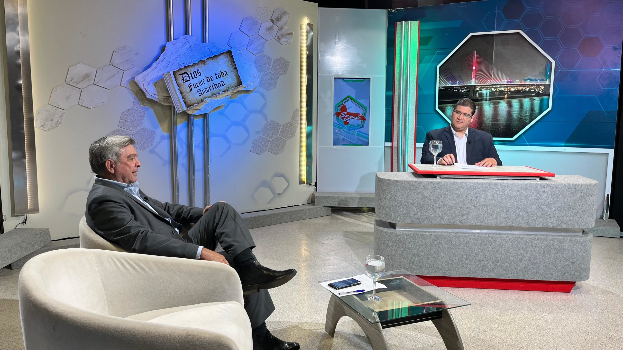 “Que no se metan en nuestra tarea”: Ministro Zárate apuntará al oportunismo de ciertos candidatos en asistencias “Que no se metan en nuestra tarea”: Ministro Zárate apuntará al oportunismo de ciertos candidatos en asistencias