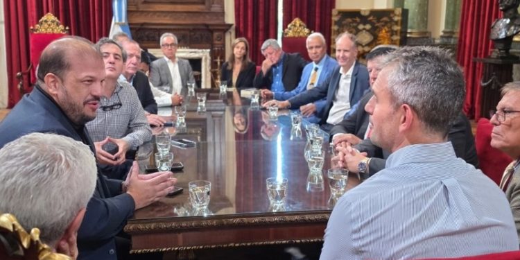 Fe y política: Alianza Evangélica Latina estrecha lazos con el Congreso argentino