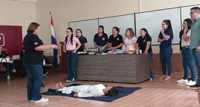 Capacitan al personal de salud penitenciaria en urgencias y emergencias médicas