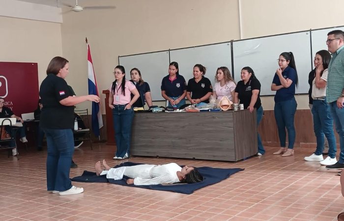Capacitan al personal de salud penitenciaria en urgencias y emergencias médicas
