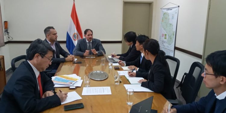 Paraguay y Japón estrechan lazos para potenciar la industria minera nacional