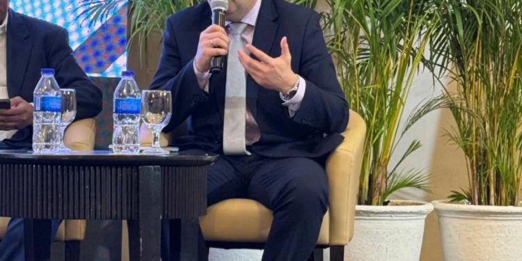 Gobierno analiza cambiar el IPC por una «canasta básica obrera» para el reajuste del salario mínimo