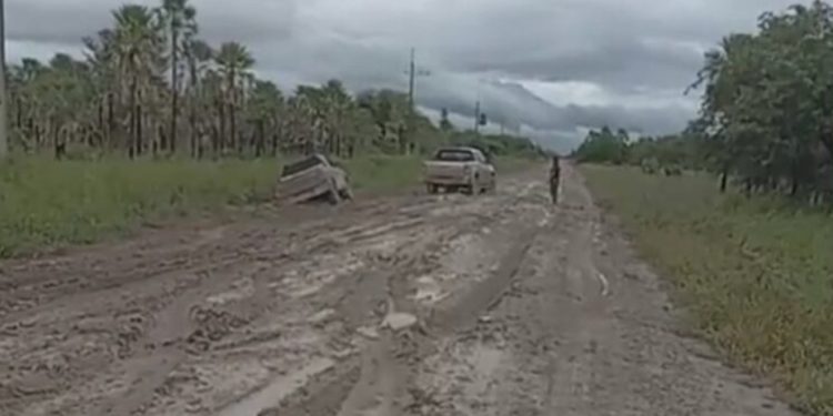 Alto Paraguay al borde del aislamiento total: comunidades claman por un camino de todo tiempo