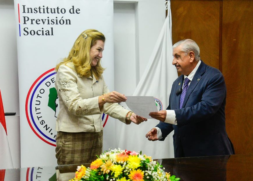 Salud Pública e IPS refuerzan alianza con la asunción de Isaías Fretes al frente de la previsional