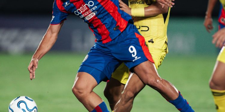 Sabor agridulce en Sajonia: Recoleta perdonó y cedió un empate ante San Lorenzo