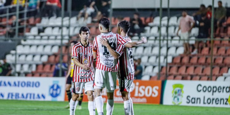 Golpe en la Ciudad Universitaria. San Lorenzo rompe el maleficio y tumba al «Cacique» en una noche mágica Golpe en la Ciudad Universitaria. San Lorenzo rompe el maleficio y tumba al «Cacique» en una noche mágica