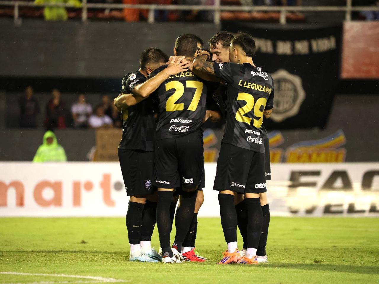 Olimpia manda en el Este y estira la diferencia en la cima antes de su duelo copero