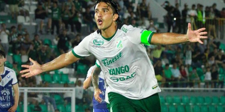 Marcelo Moreno Martins rompe el silencio y apunta contra Óscar Villegas tras la eliminación de Bolivia Marcelo Moreno Martins rompe el silencio y apunta contra Óscar Villegas tras la eliminación de Bolivia