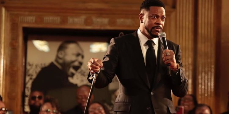 Cuando la fe vale más que el dinero: el ejemplo de Chris Tucker