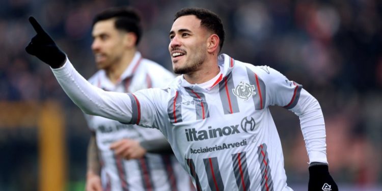 Sanabria suma minutos de calidad en Italia y se ilusiona con la lista mundialista