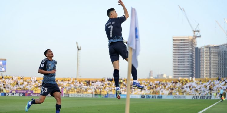 Cristiano Ronaldo agiganta su leyenda: gol 969 y boleto a semifinales para Al Nassr