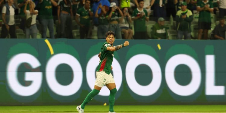 Gustavo Gómez guía al Palmeiras en una victoria estratégica para blindar el liderato