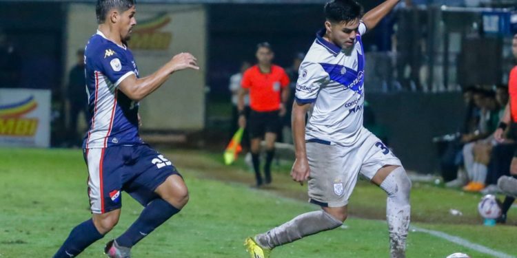 Paridad bajo la lluvia: Ameliano y Nacional no se sacaron ventaja en la Fortaleza del Pikisyry