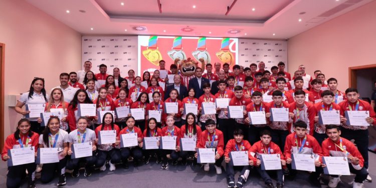La APF distingue a los juveniles medallistas de los Juegos Suramericanos Panamá 2026