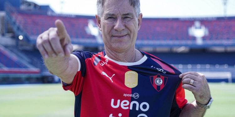 Ariel Holan: Los partidos se deben ganar en la cancha y no en los escritorios