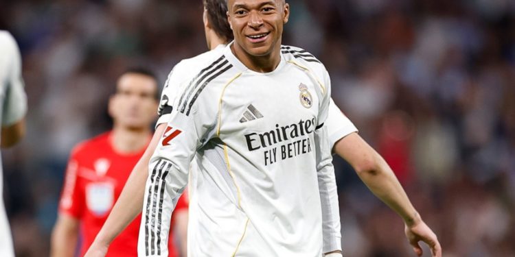 Alarma en el Real Madrid y en Francia: Kylian Mbappé sufre una lesión muscular