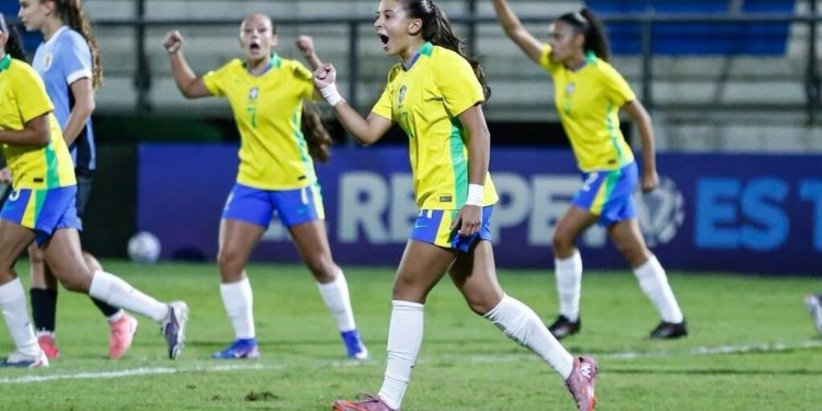 Goles y emociones en Villeta: Brasil y Ecuador mandan en el Grupo B