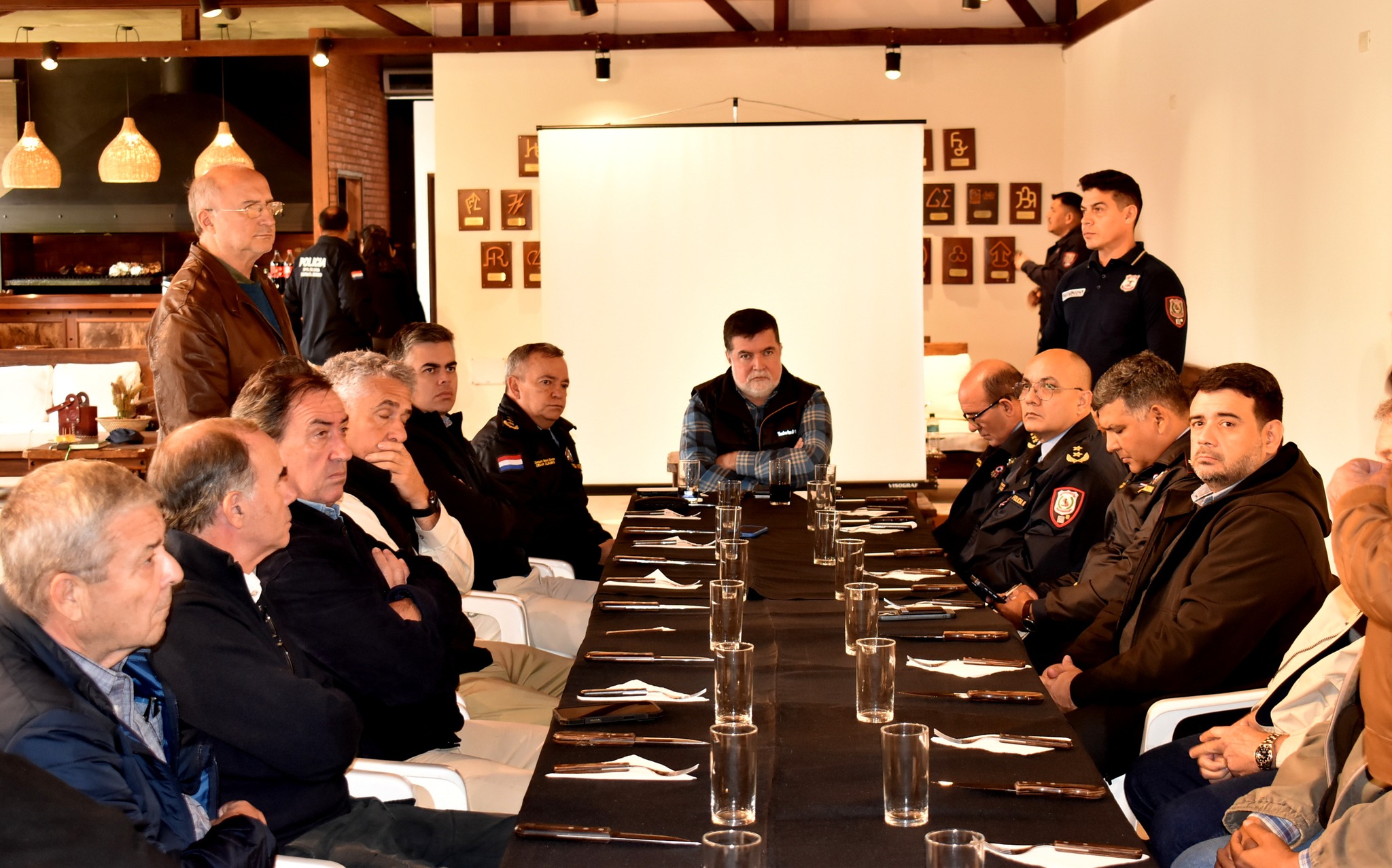 ARP y Policía declaran ofensiva conjunta contra el abigeato en el Chaco ARP y Policía declaran ofensiva conjunta contra el abigeato en el Chaco