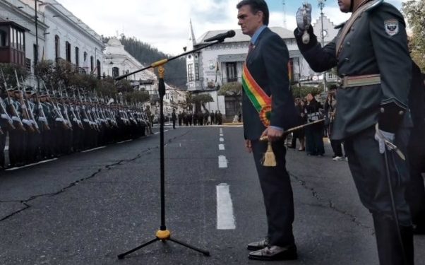 Presidente de Bolivia y sus ministros se reducen el salario en 50% para enfrentar la crisis económica