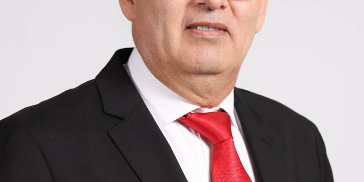 Erico Galeano renuncia al Senado ante una inminente pérdida de investidura