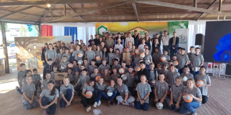 Boquerón premia talento joven en el certamen “futuro tambero” de la Expo Pioneros 2026 Boquerón premia talento joven en el certamen “futuro tambero” de la Expo Pioneros 2026
