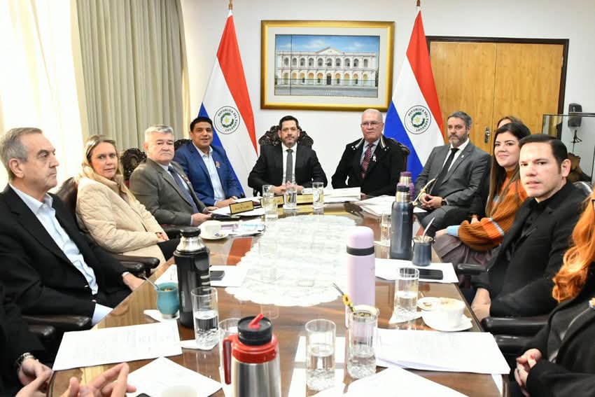 Fiscal General alerta que Paraguay necesita al menos 700 fiscales y hoy solo cuenta con 350