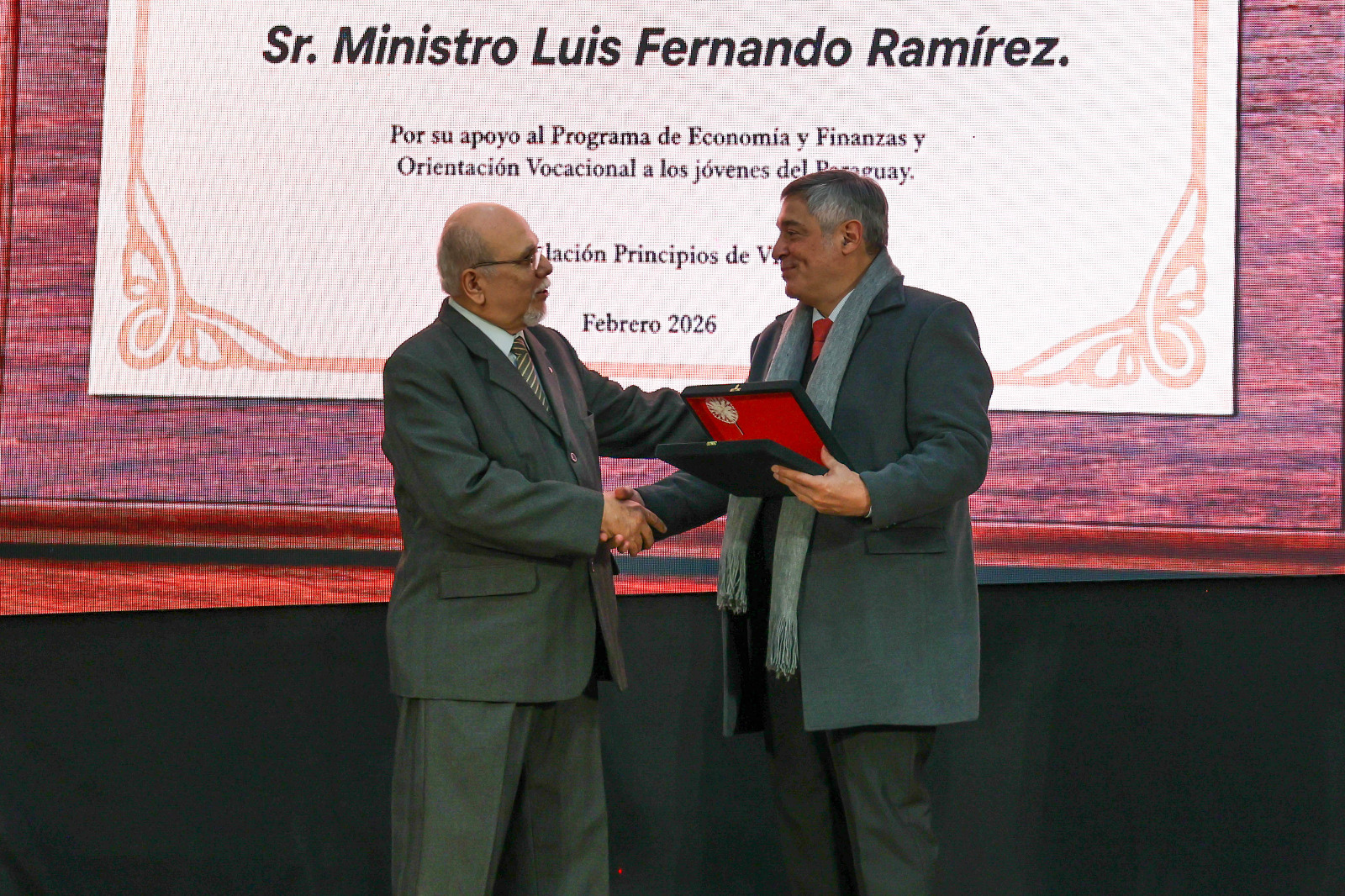 Fundación Principios de Vida y MEC realizaron jornada de capacitación y orientación vocacional