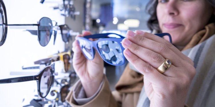 Ciencia aplicada a la visión: Cómo la IA y la personalización están redefiniendo el sector óptico en Paraguay