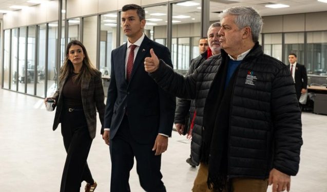 Peña y Riera recorren nuevas y modernas oficinas para optimizar la capacidad operativa del Ministerio del Interior Peña y Riera recorren nuevas y modernas oficinas para optimizar la capacidad operativa del Ministerio del Interior