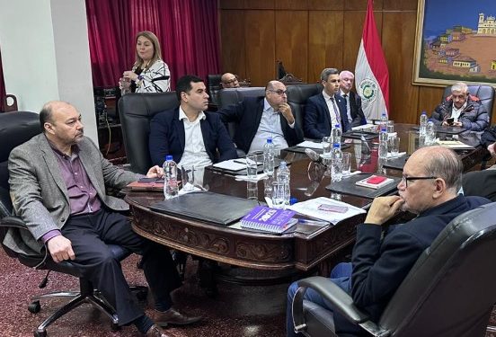 El IPS reunió a destacados economistas para recetar soluciones a su déficit estructural El IPS reunió a destacados economistas para recetar soluciones a su déficit estructural