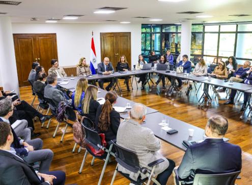 MEF sigue “buscando alternativas”, pero sin garantías concretas para saldar deuda con farmacéuticas MEF sigue “buscando alternativas”, pero sin garantías concretas para saldar deuda con farmacéuticas