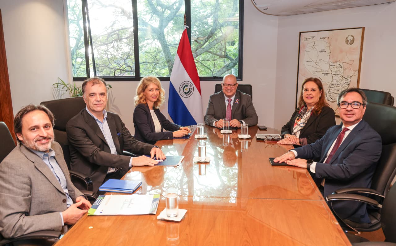 Paraguay busca ampliar cooperación de la Unión Europea y promover inversiones y capacitación