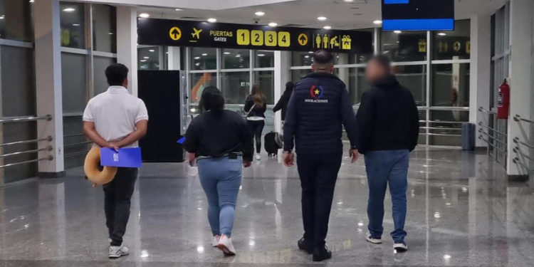 Migraciones cerró retorno asistido de extranjeros enviados desde EE.UU. y refuerza controles fronterizos en Paraguay