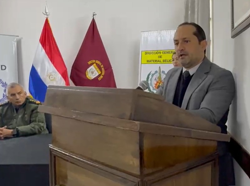 DIGEMABEL y SENAD sellan alianza para reforzar el control de armas y la lucha contra el narcotráfico