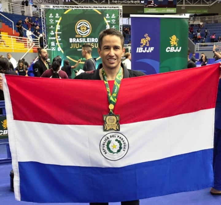 Sergio Villasanti agranda su leyenda: Bicampeón en el prestigioso Brasileño de Jiu-Jitsu