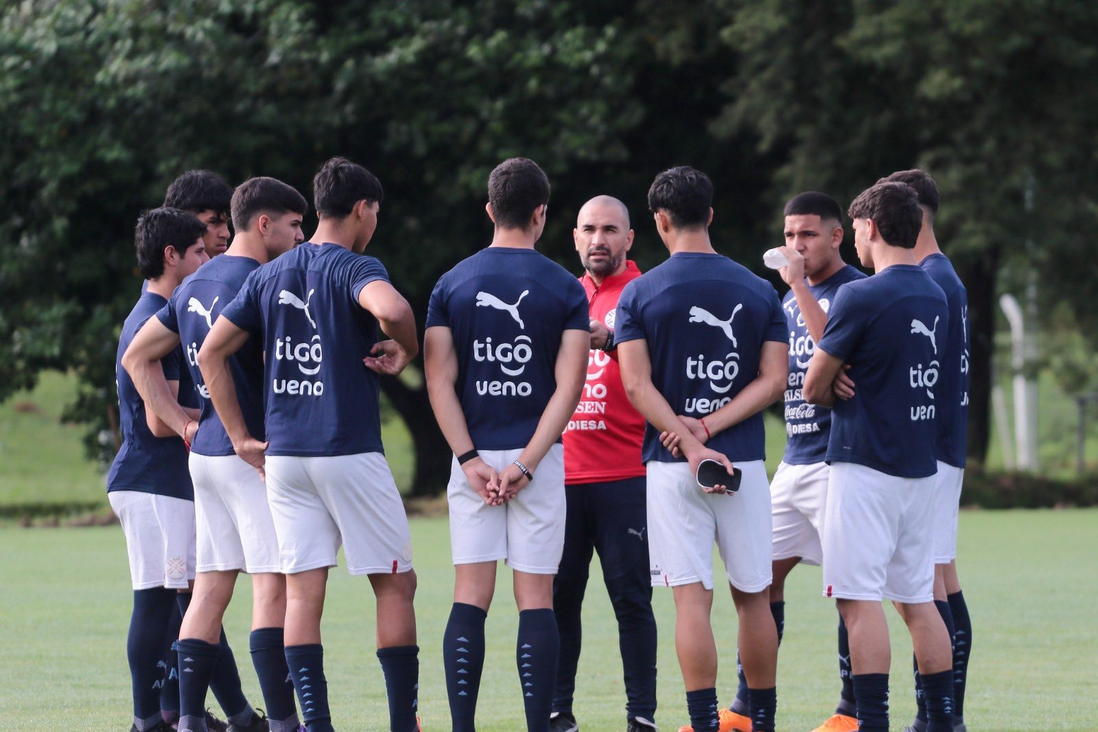 La Albirroja Sub 17 pone en marcha su preparacion para el torneo Canteras de America