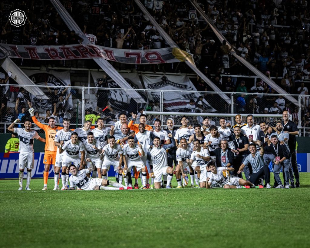 Olimpia ruge en Buenos Aires: Remontada heroica ante Barracas para ser líder en la Sudamericana