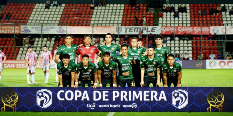 Accion en la Terraza del Pais: El Gallo y el Albiverde abren la fecha 20